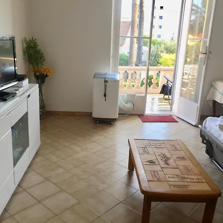 Winter Palace Apartman