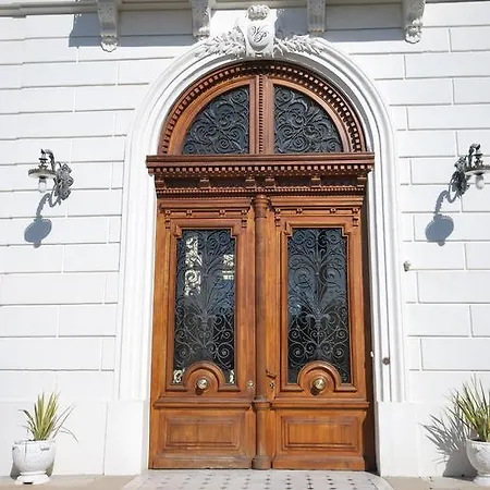 Winter Palace Cannes